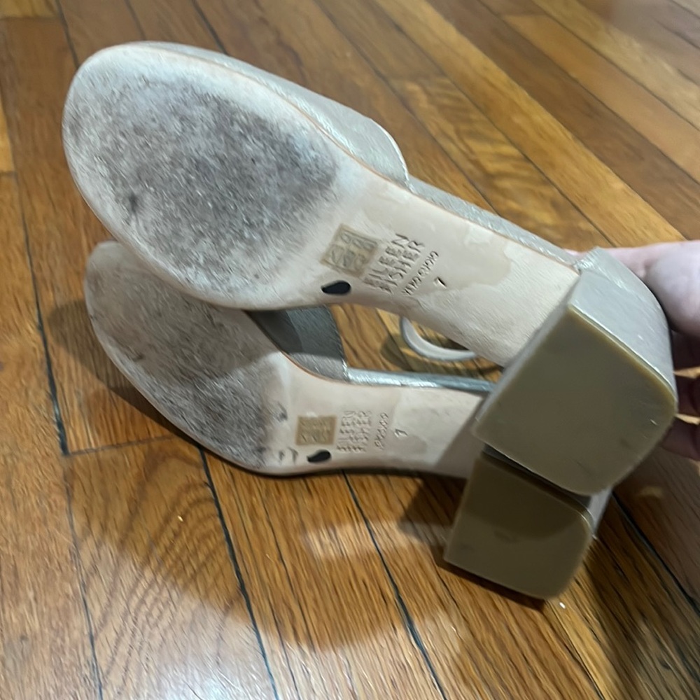 Eileen Fisher Indi Pump Platinum Size 7 Leather Block Heel Ankle Strap - Picture 8 of 10